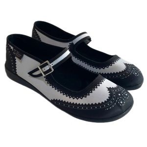 Hot Chocolate Shoes Havana Black and White Mary Jane Women's Size 40, 10 USA